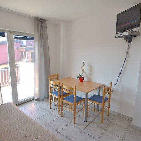Apartments Tenerifa Novigrad  Екстер'єр фото